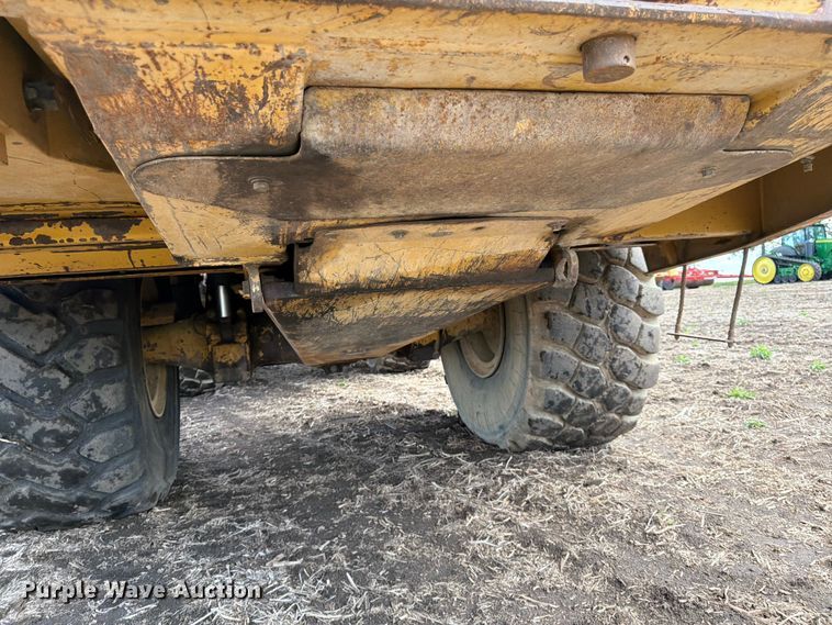 image for item FK0185 1993 Caterpillar D400D articulated haul truck