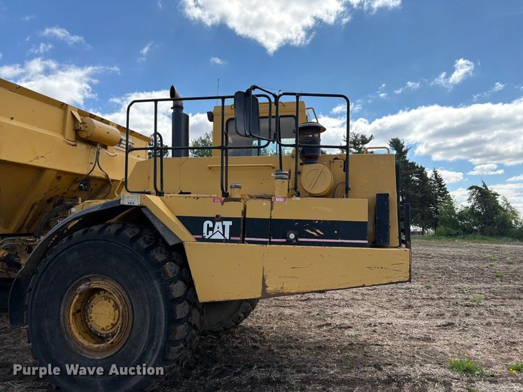 image for item FK0185 1993 Caterpillar D400D articulated haul truck