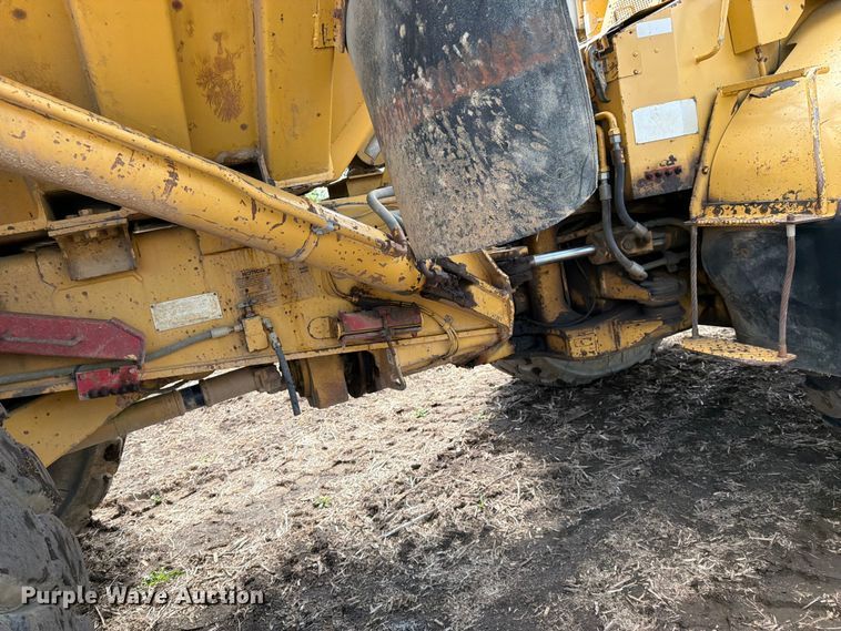 image for item FK0185 1993 Caterpillar D400D articulated haul truck