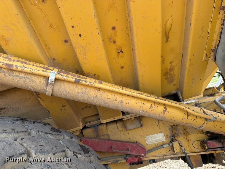 image for item FK0185 1993 Caterpillar D400D articulated haul truck