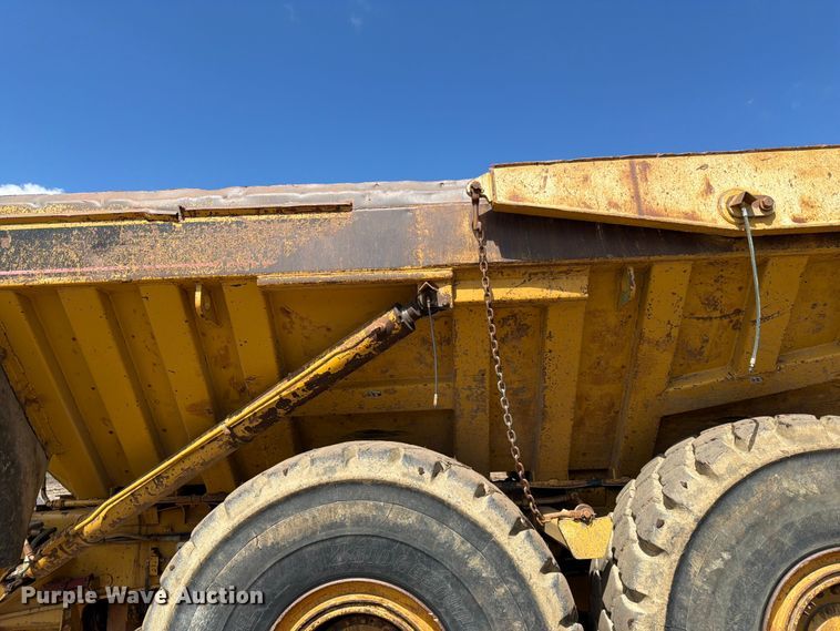 image for item FK0185 1993 Caterpillar D400D articulated haul truck