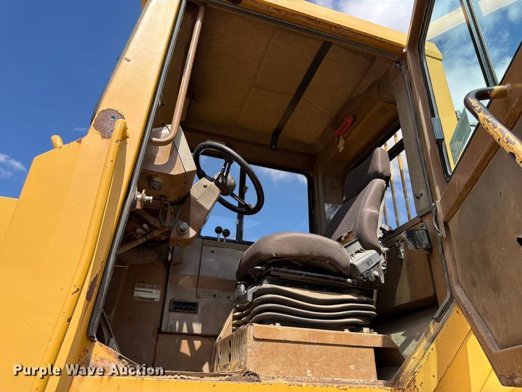 image for item FK0185 1993 Caterpillar D400D articulated haul truck