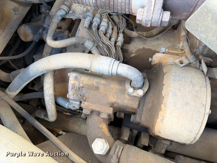 image for item FK0185 1993 Caterpillar D400D articulated haul truck