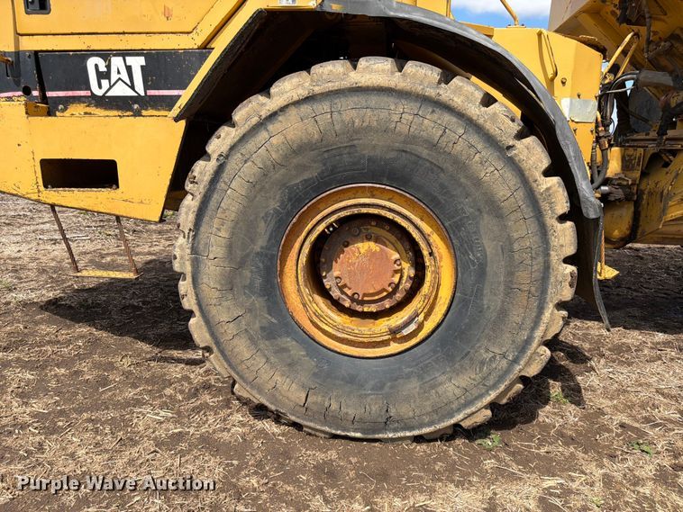 image for item FK0185 1993 Caterpillar D400D articulated haul truck