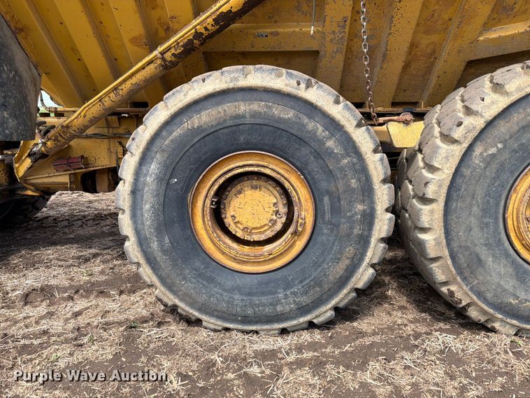 image for item FK0185 1993 Caterpillar D400D articulated haul truck