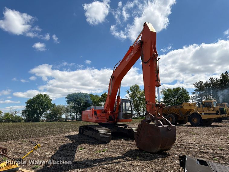 image for item FK0186 1999 Hitachi EX330LC-5 excavator