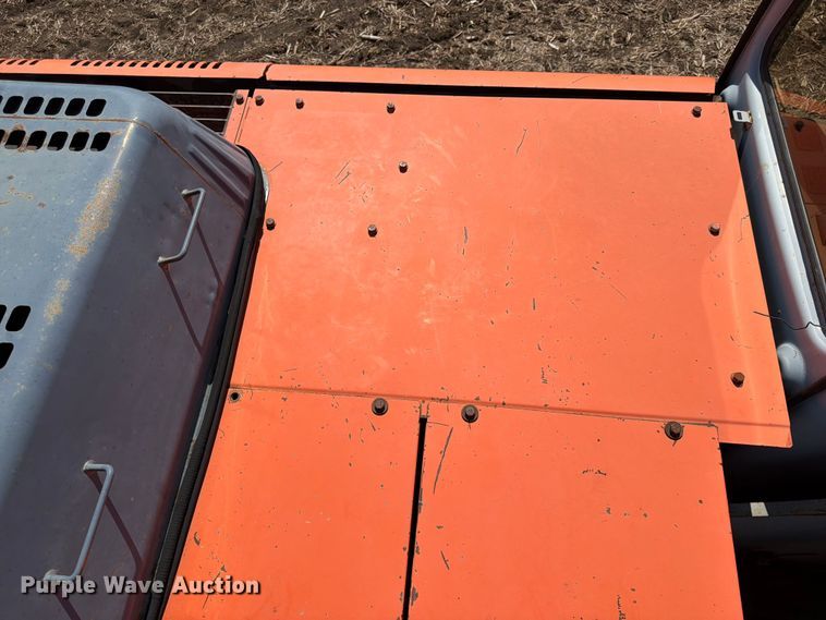 image for item FK0186 1999 Hitachi EX330LC-5 excavator