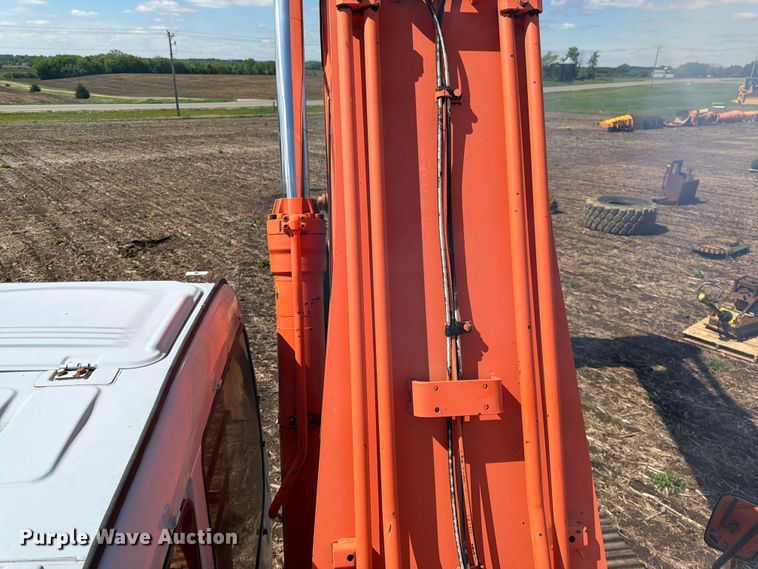 image for item FK0186 1999 Hitachi EX330LC-5 excavator