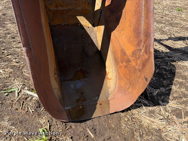 image for item FK0186 1999 Hitachi EX330LC-5 excavator