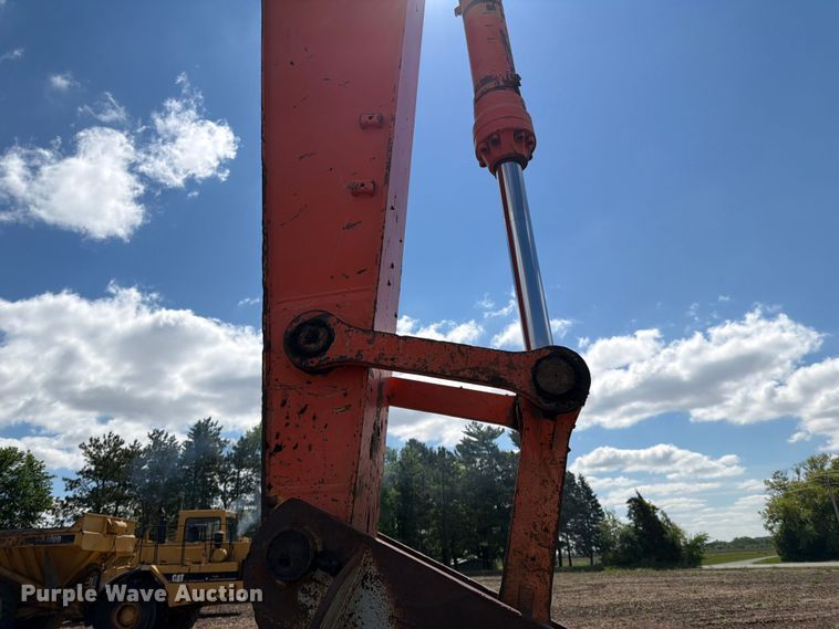 image for item FK0186 1999 Hitachi EX330LC-5 excavator