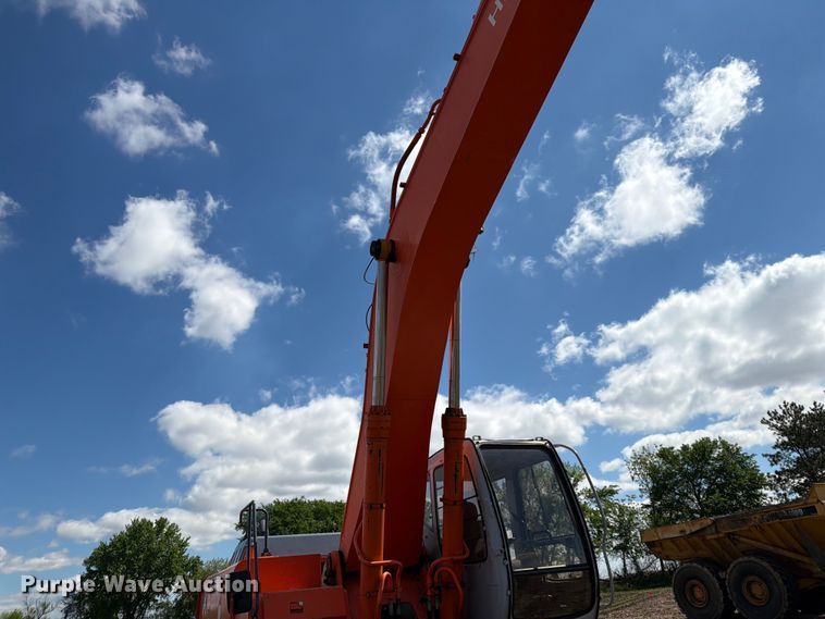 image for item FK0186 1999 Hitachi EX330LC-5 excavator