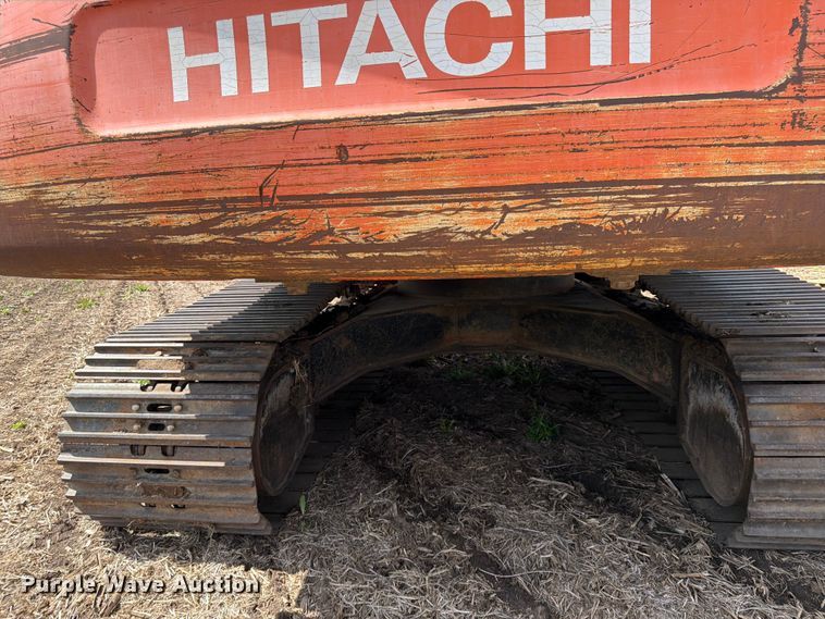 image for item FK0186 1999 Hitachi EX330LC-5 excavator