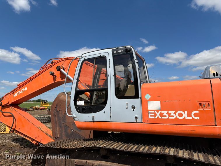 image for item FK0186 1999 Hitachi EX330LC-5 excavator