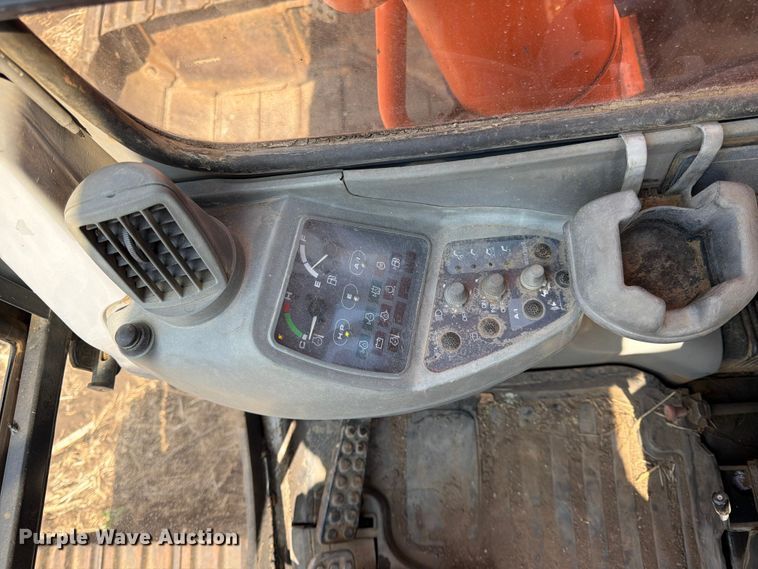 image for item FK0186 1999 Hitachi EX330LC-5 excavator