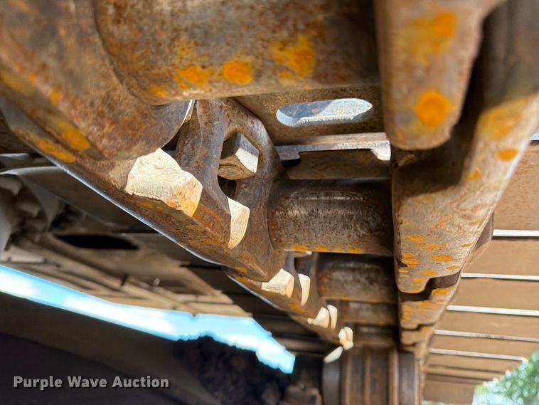image for item FK0186 1999 Hitachi EX330LC-5 excavator