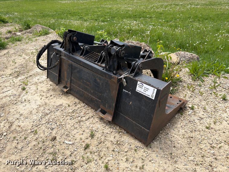 image for item FK0189 Caterpillar skid steer grapple bucket