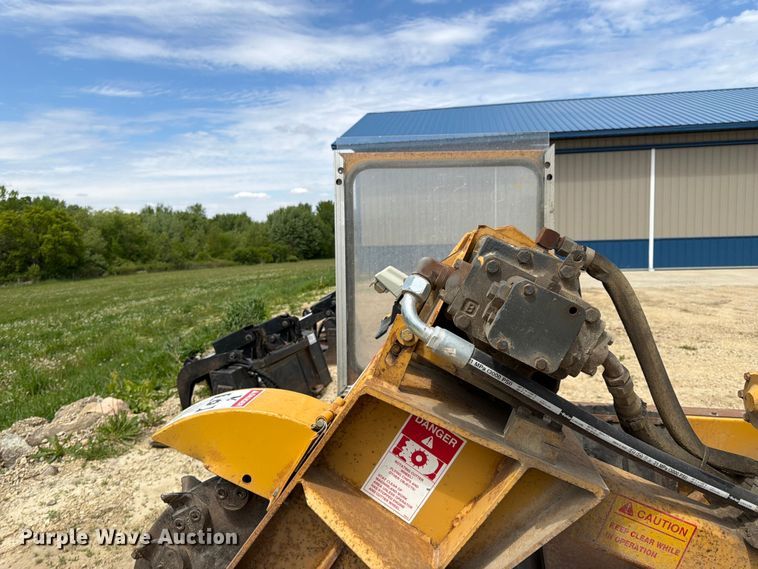 image for item FK0190 Rayco RG1672 DXH wood chipper