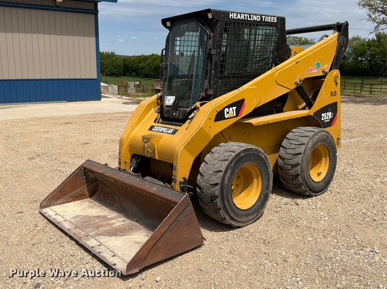 image for item FK0191 2013 Caterpillar 252B3 skid steer loader