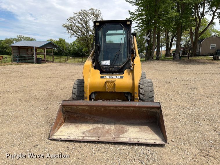 image for item FK0191 2013 Caterpillar 252B3 skid steer loader
