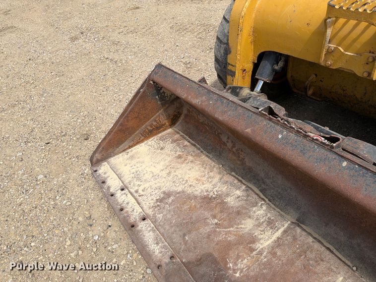 image for item FK0191 2013 Caterpillar 252B3 skid steer loader