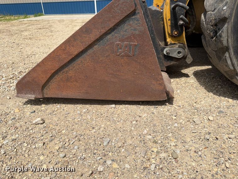 image for item FK0191 2013 Caterpillar 252B3 skid steer loader