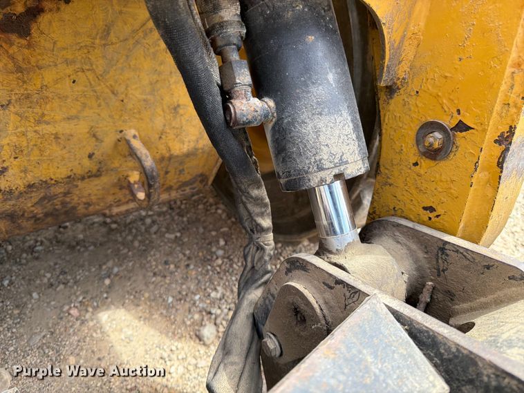 image for item FK0191 2013 Caterpillar 252B3 skid steer loader