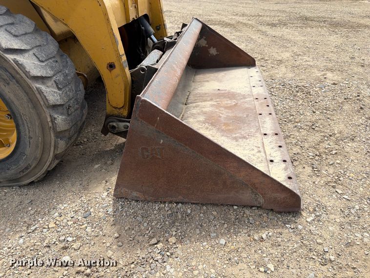 image for item FK0191 2013 Caterpillar 252B3 skid steer loader
