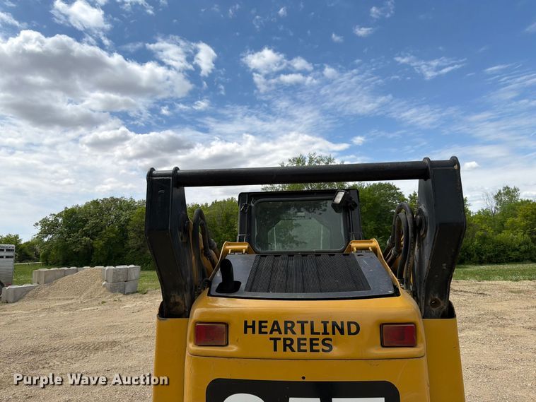 image for item FK0191 2013 Caterpillar 252B3 skid steer loader