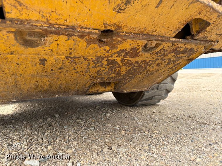 image for item FK0191 2013 Caterpillar 252B3 skid steer loader