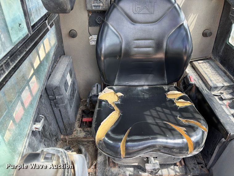 image for item FK0191 2013 Caterpillar 252B3 skid steer loader