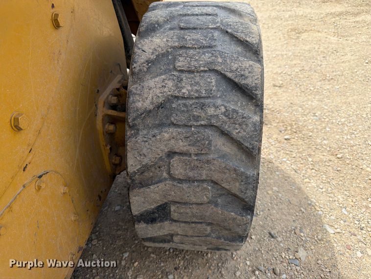image for item FK0191 2013 Caterpillar 252B3 skid steer loader
