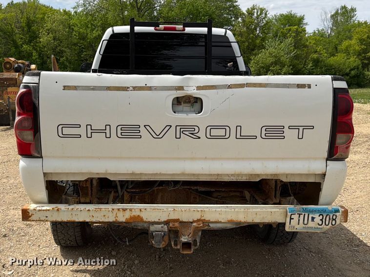 image for item FK0192 2007 Chevrolet Silverado 2500HD LT dump bed pickup truck