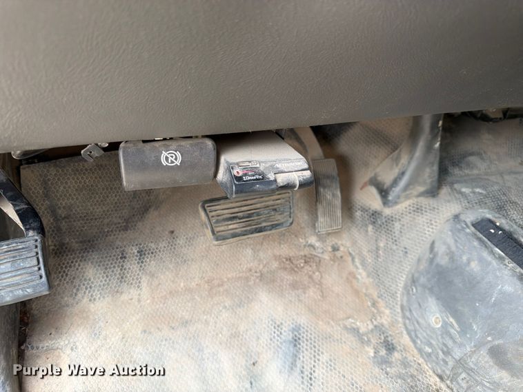 image for item FK0192 2007 Chevrolet Silverado 2500HD LT dump bed pickup truck