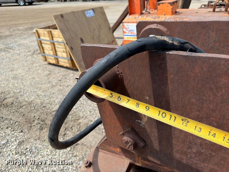 image for item FK0196 Excavator plate compactor