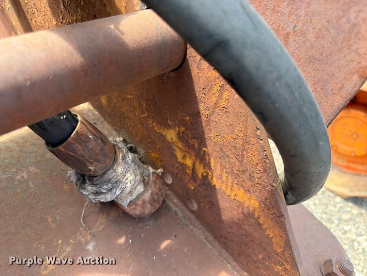 image for item FK0196 Excavator plate compactor
