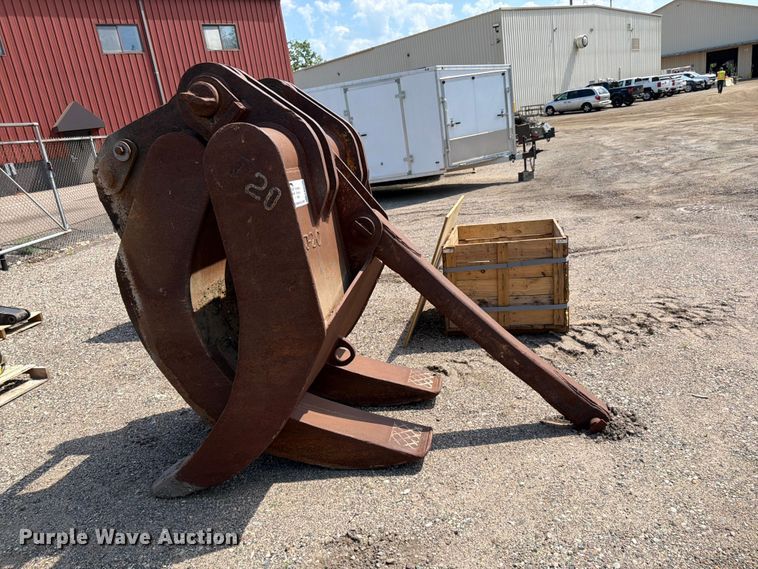 image for item FK0199 Excavator grapple