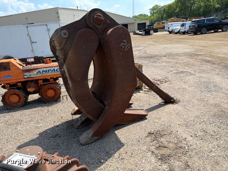 image for item FK0199 Excavator grapple