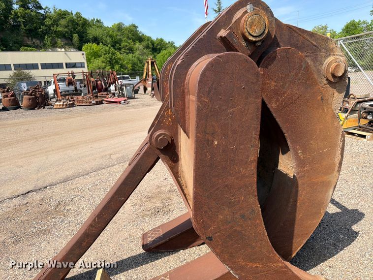 image for item FK0199 Excavator grapple