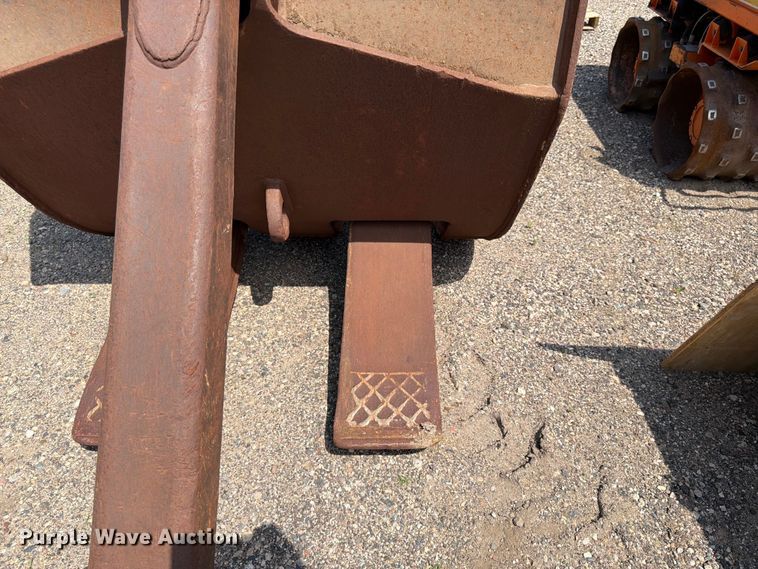 image for item FK0199 Excavator grapple