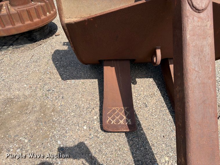 image for item FK0199 Excavator grapple