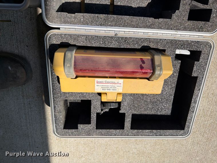 image for item FK0200 Surveying equipment