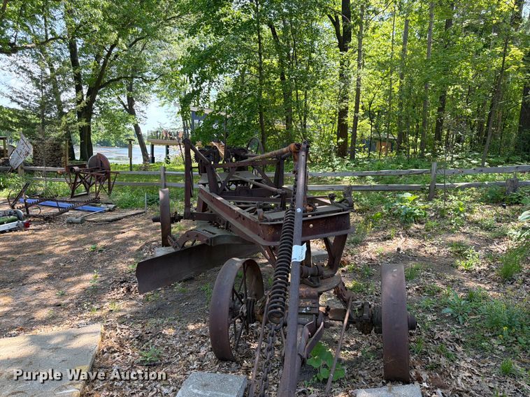 image for item FK0201 Stockland road machinery pull type grader