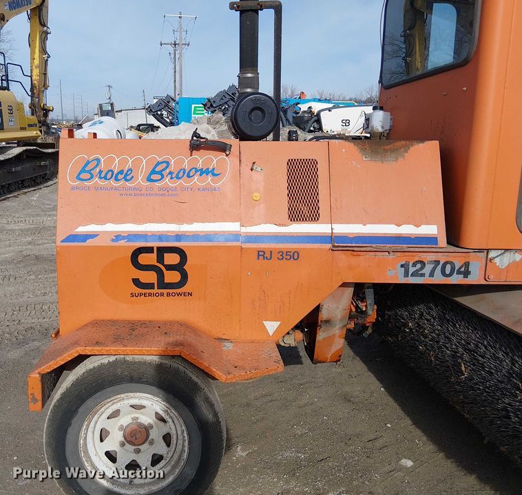 image for item FK0833 2008 Broce RJ 350 broom