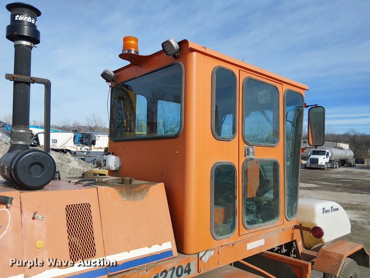 image for item FK0833 2008 Broce RJ 350 broom