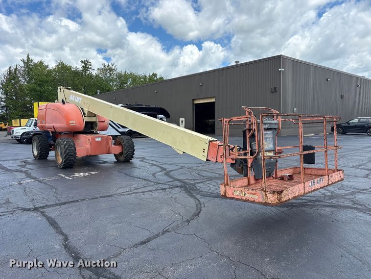 image for item FK1493 2006 JLG 800S boom lift