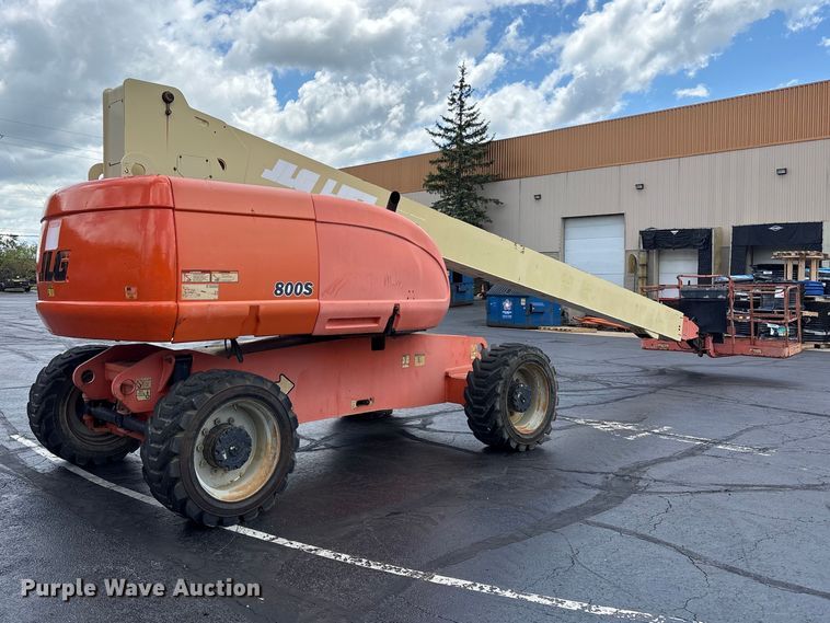 image for item FK1493 2006 JLG 800S boom lift