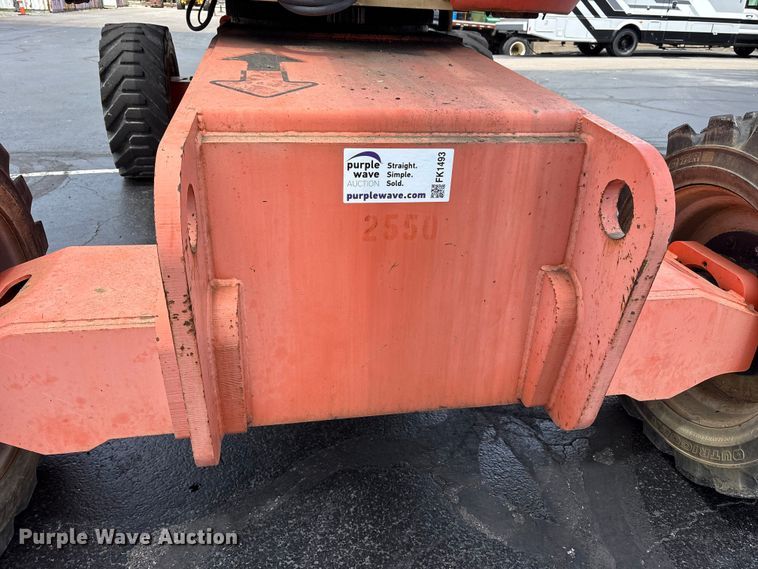 image for item FK1493 2006 JLG 800S boom lift