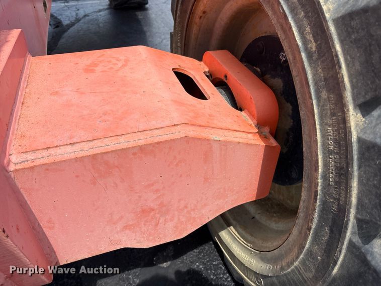 image for item FK1493 2006 JLG 800S boom lift
