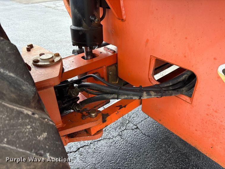 image for item FK1493 2006 JLG 800S boom lift