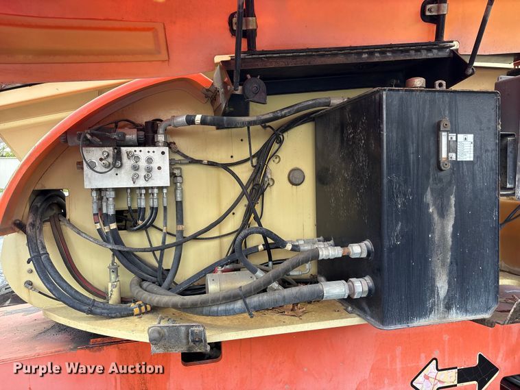 image for item FK1493 2006 JLG 800S boom lift